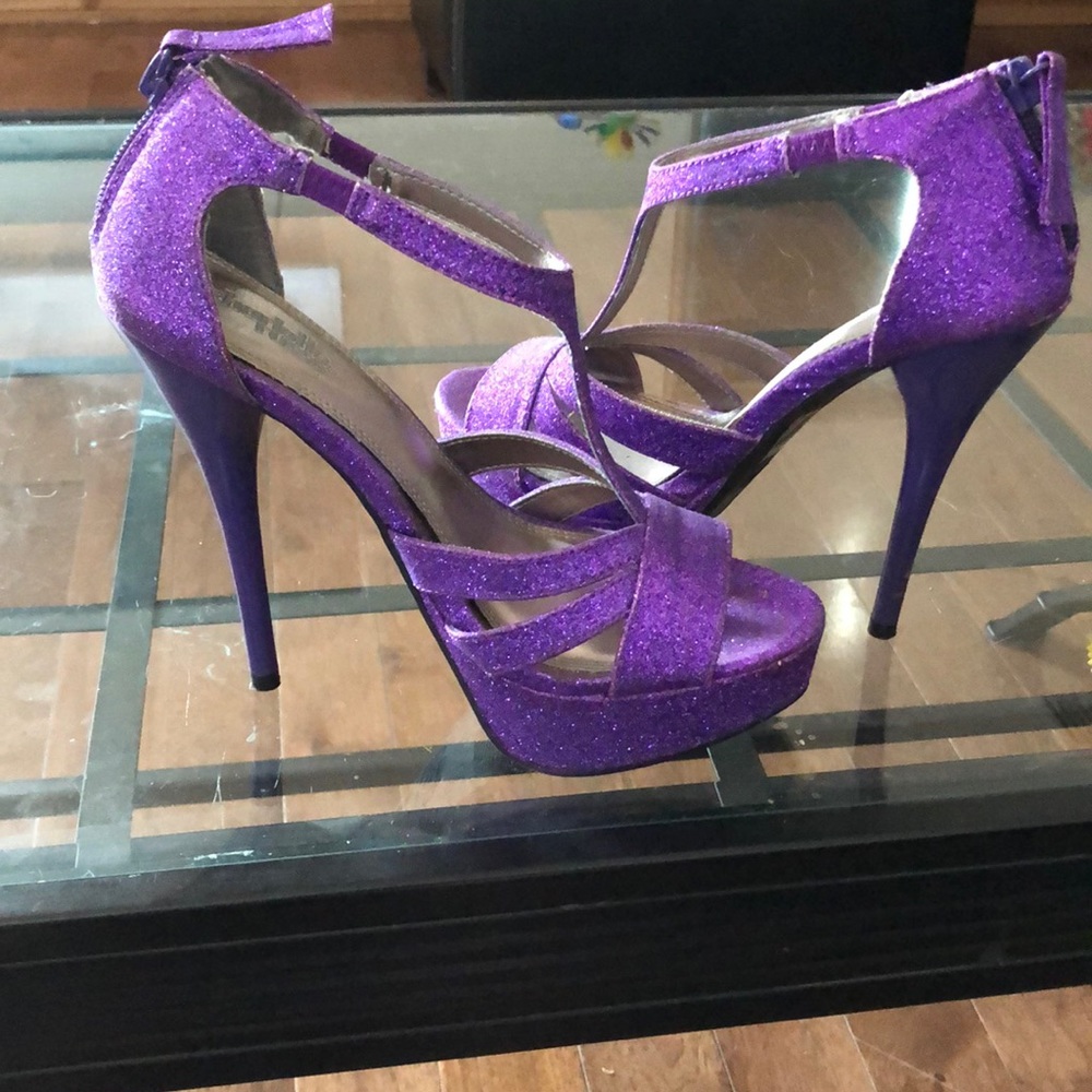 Charlotte Russe Rachel shoes. Purple. Size 6